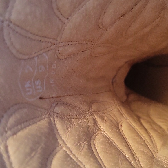 JOHN FLUEVOG "COWBOY HIGH" RED  BOOTS. WOMAN'S SIZE 9. EXCELLENT USED COND. - Picture 8 of 12